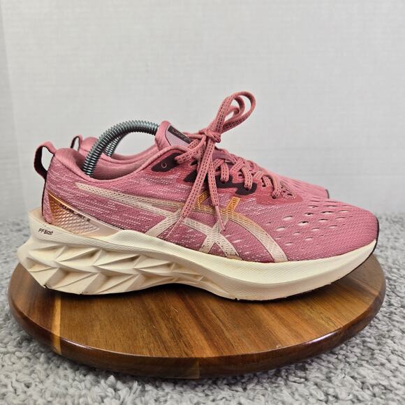 Asics Novablast 2 Smoke Rose Pure Bronze Athletic Gym Road Running Shoe Womens 9 - Picture 3 of 13
